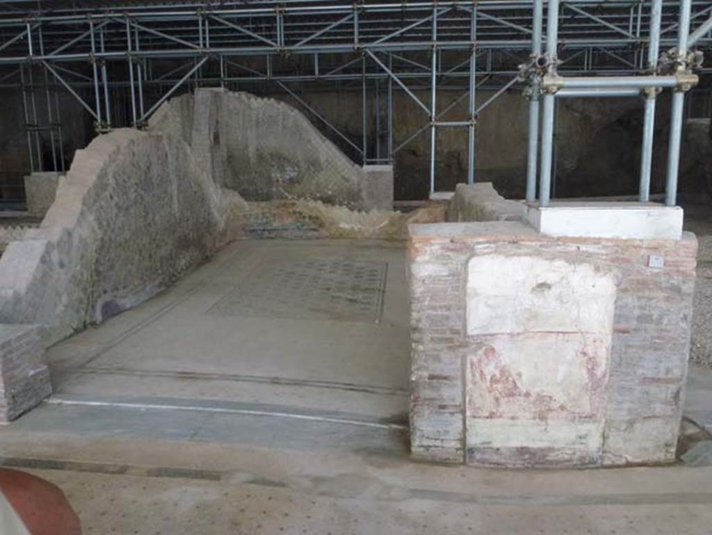 Villa dei Papiri, Herculaneum. June 2012. Doorway to room (f). Photo courtesy of Michael Binns.